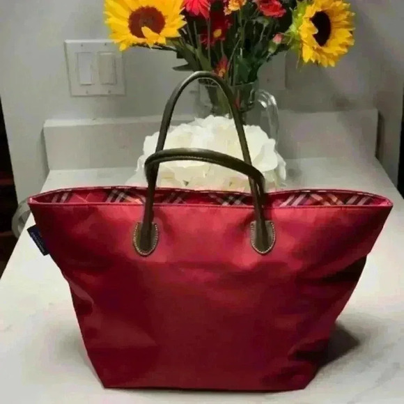 🔥🔥 Burberry Blue Label XL Red Plaid Tote & COA EUC! - Picture 4 of 7